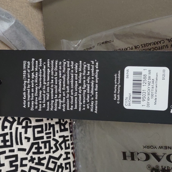 Disney Mickey Mouse Keith Haring Wristlet - Picture 5 of 9